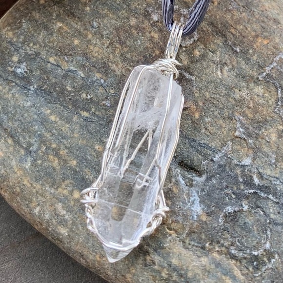 Small Quartz Crystal Necklace - Picture 5 of 14